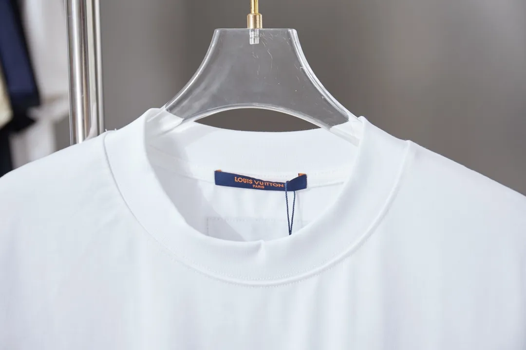 🅿️200 1V 25SS early spring new style short sleeves with embroidered letters, light luxury, a must-have item for daily commuting for men and women, correct version, welcome to compare, detailed features · 320g 100% pure cotton double yarn jersey fabric · Special thickened 32 pieces of double-strand 1X1 thread in the same vat custom dyeing · Imported Tajima machine rope embroidery➕ embroidered letter logo · Double needle stitching and cross-stitch technology · Original main mark, washable tag, brand moisture-proof paper packaging Color: black/white Size: S/M/L/XL